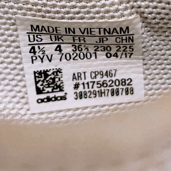 2 pairs Adidas Shoes - Picture 3 of 9